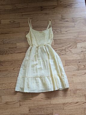 Hippie Rose Pale Yellow Smocked Tiered Mini Dress Size Small